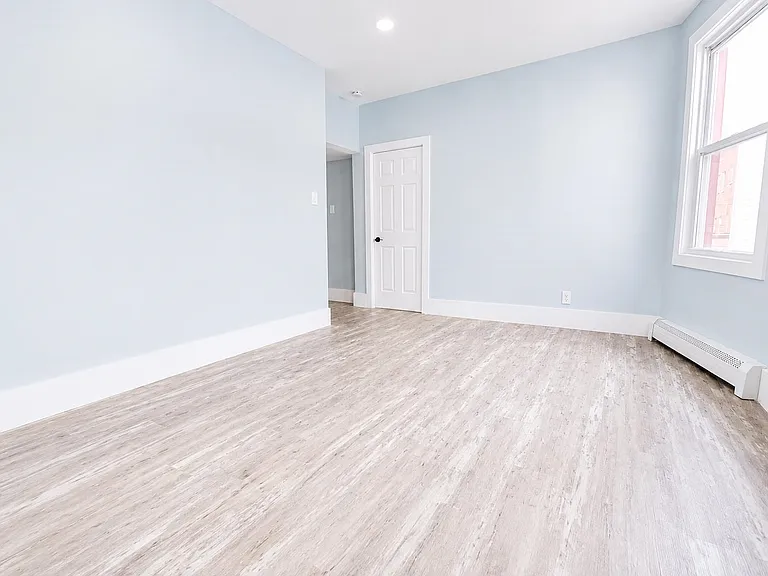 286 Grant Ave #2 — Photo 13