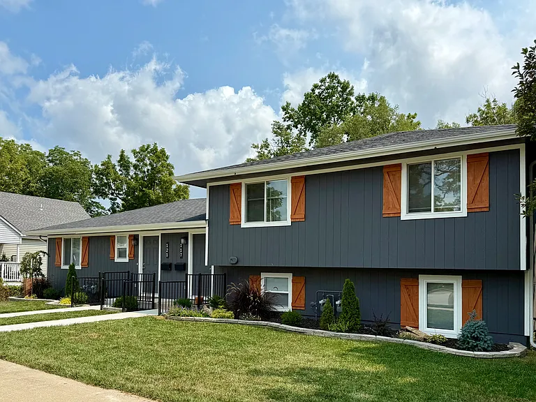 119 N Nettleton Ave — Photo 2