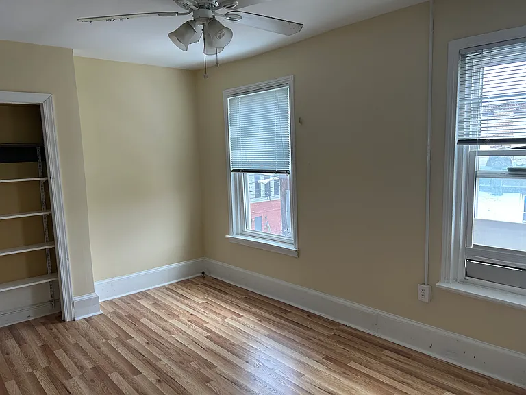 1204 S 15th St #2F — Photo 2