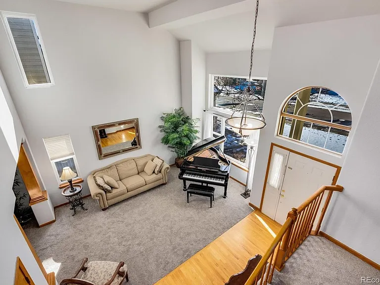15581 Flowerhill Cir — Photo 36