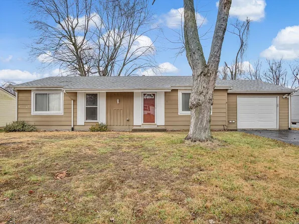 15 Susan Ct, Fairview Heights, IL 62208