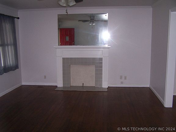 3rd image of 533 S Oswego Ave
