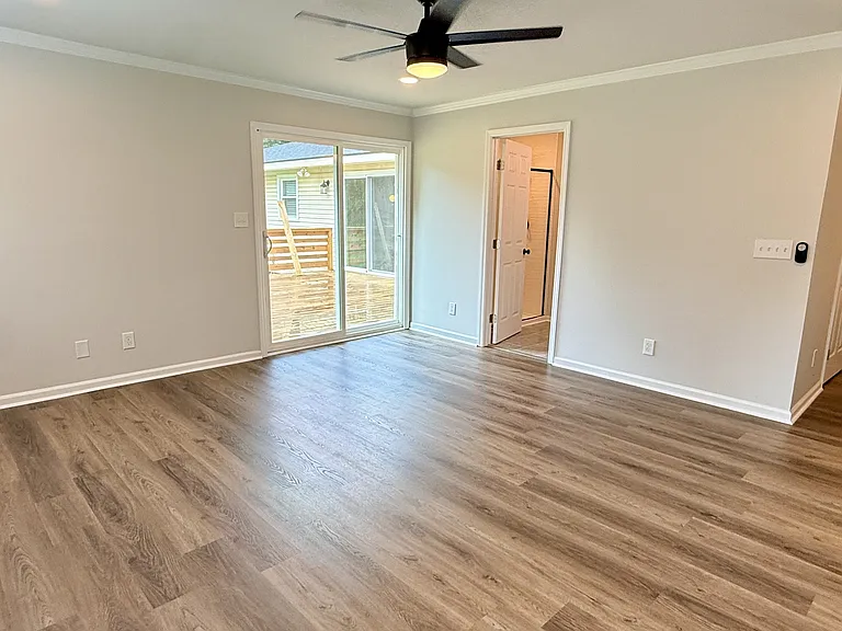 117 Carol Dr — Photo 32