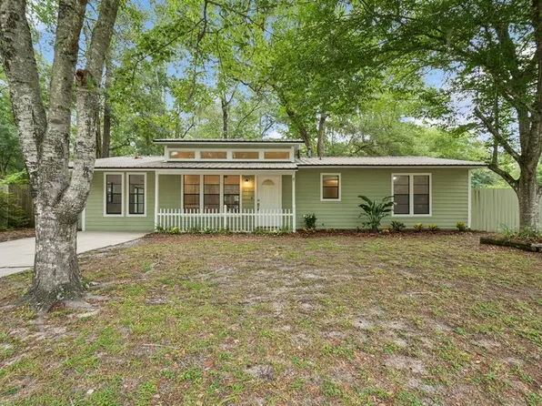4225 NW 26th Dr, Gainesville, FL 32605