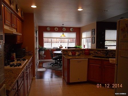 2nd image of 2957 San Mateo Dr