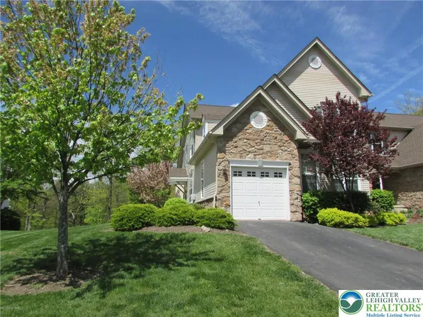 1761 Big Ridge Dr, East Stroudsburg, PA 18302