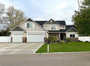 1823 Primrose Dr, Nampa, ID 83686