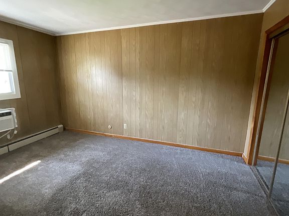 3rd image of 105 Wallace Ave