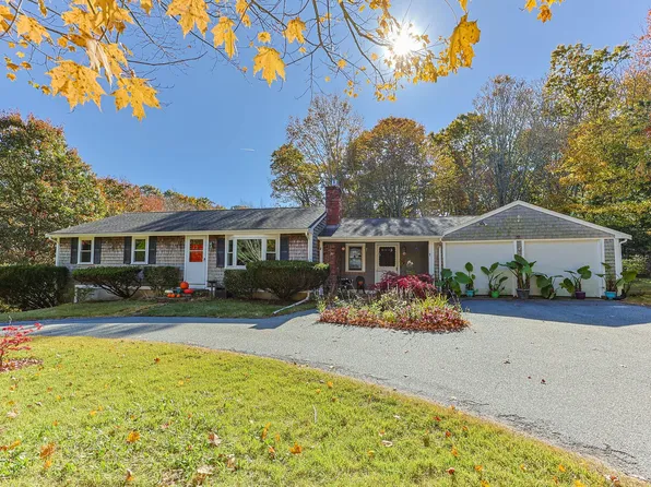 10 Artisan Way, Forestdale, MA 02644