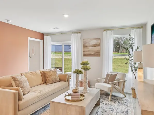 1423 Saddle Trace Dr, Lewisburg, TN 37091