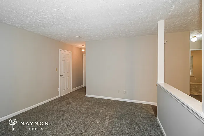 2 bed, 1.0 bath, 916 sqft, $1,395 — Photo 3