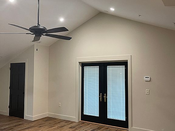 3rd image of 120 N Main St Unit 1-C