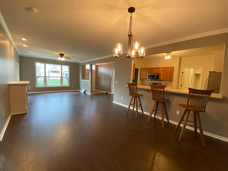 16709 Carriage Way — Photo 5