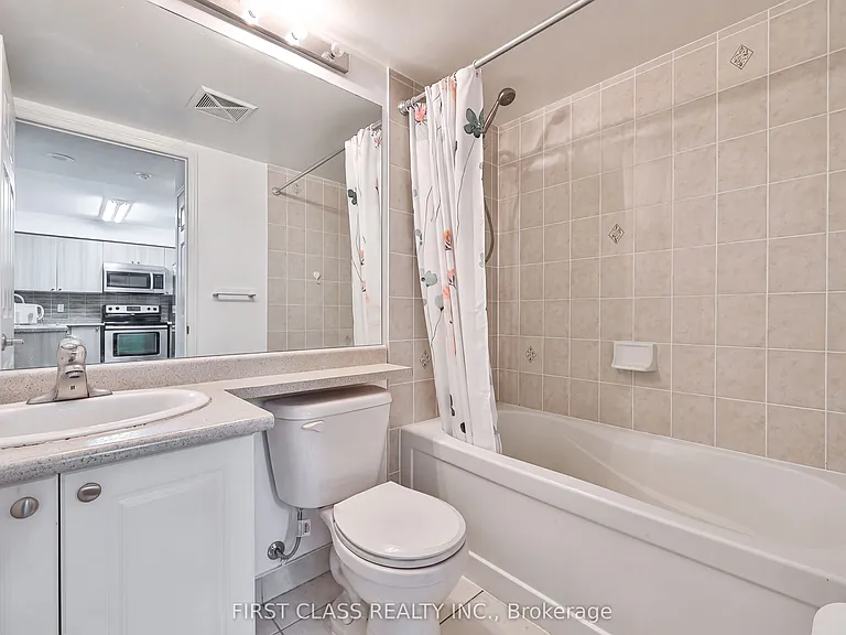 35 Hollywood Ave #1711 — Photo 9