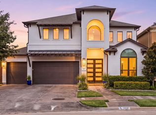 1847 Candlelight Place Dr, Houston, TX 77018