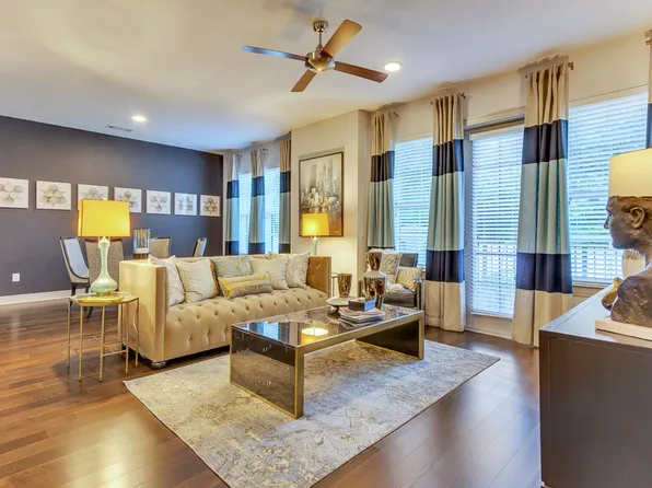 The Laurel Preston Hollow