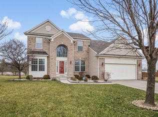 2070 Mustang Chase Dr, Carmel, IN 46074