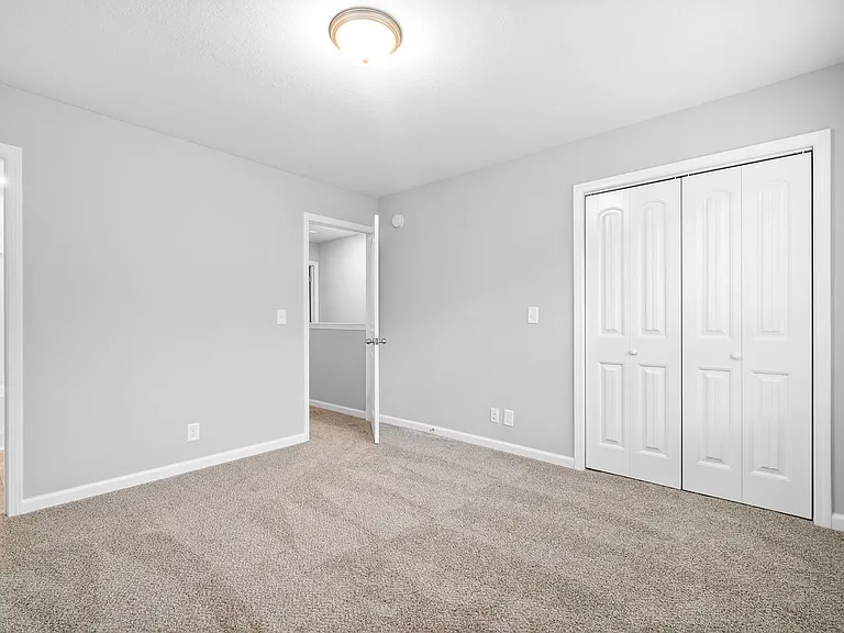 254 Woodland Valley Ln — Photo 23