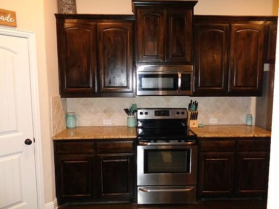 5th image of 210 Newcastle St