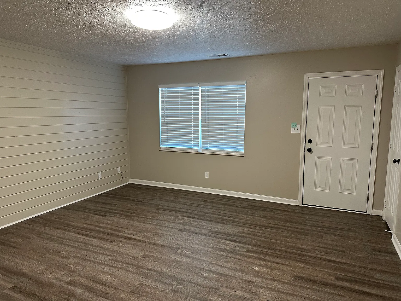 2 bed, 938 sqft, $1,625 — Photo 4