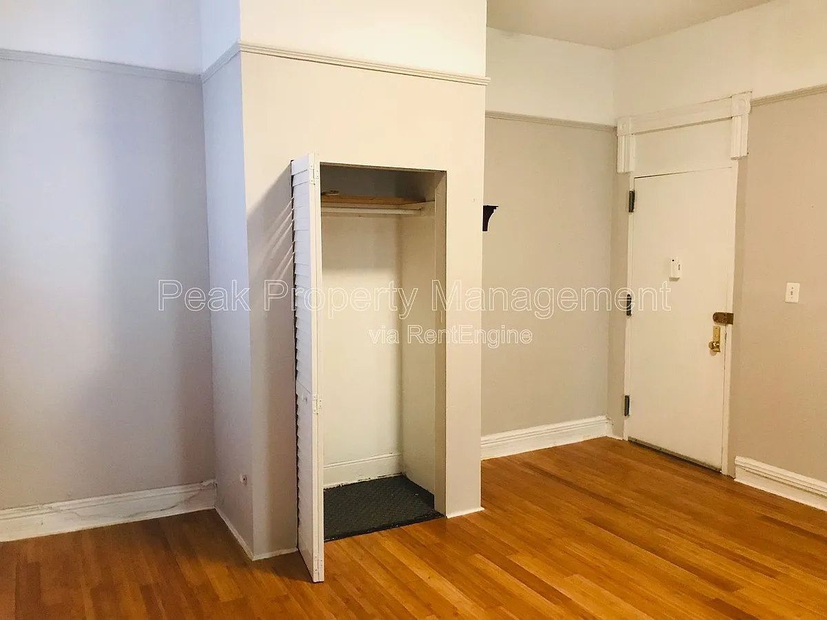 Building Photo - 209 N 3rd St #1