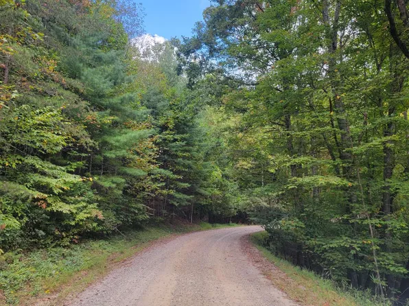 Pinelog Church Rd, Brasstown, NC 28902