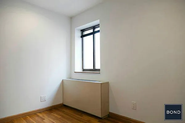 Rented by Bond New York | media 47