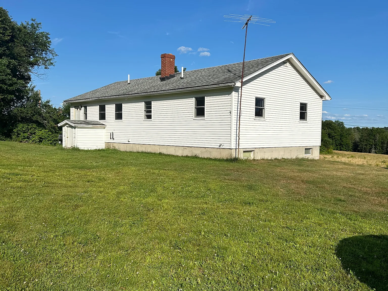 2 bed, $1,800 — Photo 2