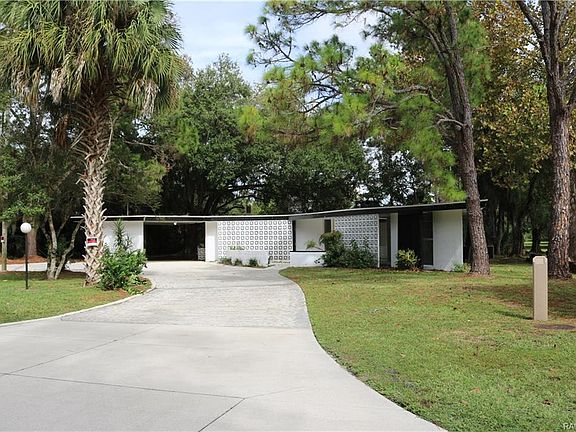 2nd image of 140 N Country Club Dr