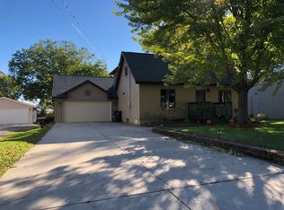 215 S Main St, Rosendale, WI 54974