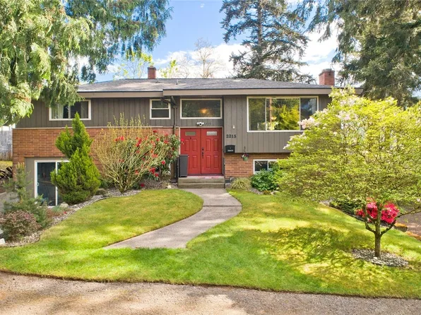 2215 NE 10th St, Renton, WA 98056