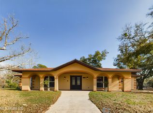 2000 Janel Cir, Gautier, MS 39553