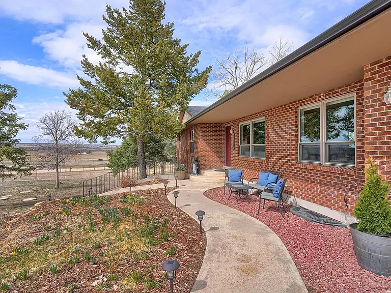 5825 Eggar Ct — Photo 2