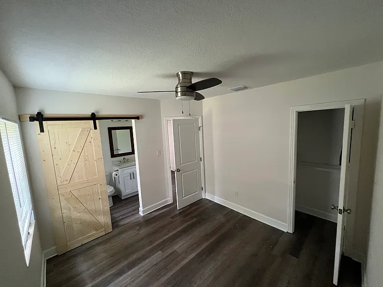 1715 W Grace St — Photo 8