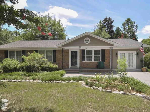 105 Holly Tree St, Lexington, SC 29073