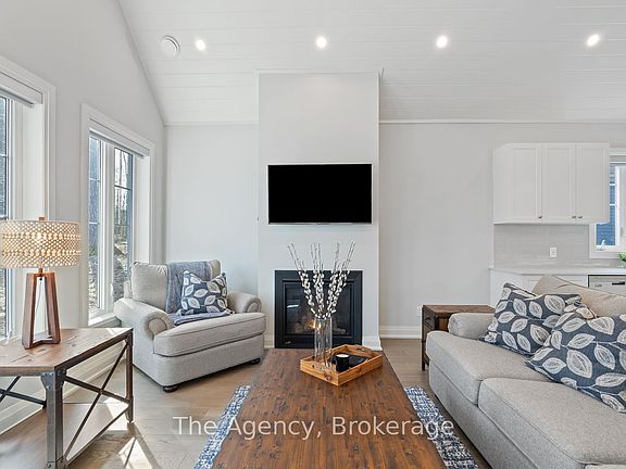 4th image of 2054 Peninsula Rd #39