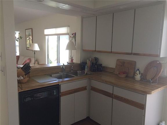4th image of 844 Chatham Dr