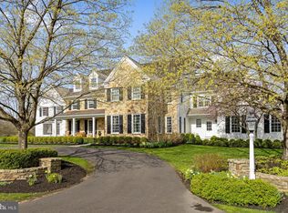 15 Greenbriar Cir, Newtown, PA