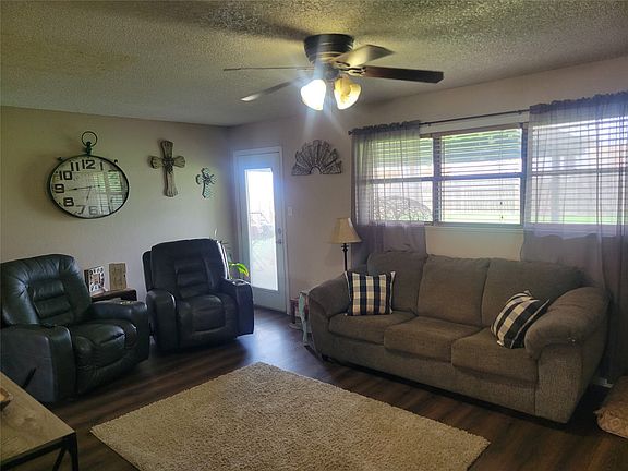 3rd image of 4310 Brookdale Dr