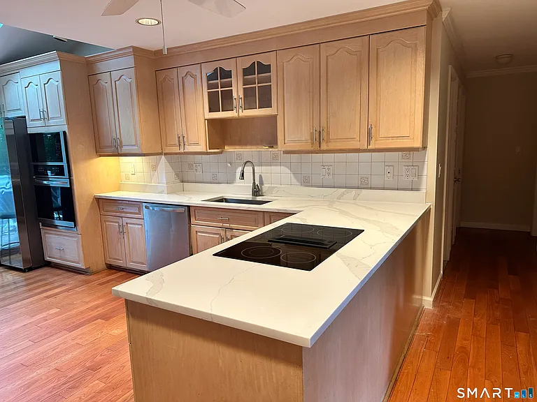 156 Fieldcrest Dr — Photo 10