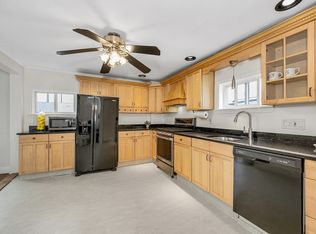 50 Bay Rd, Revere, MA 02151