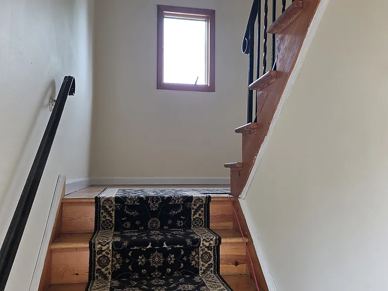 688 Day Ave #2 — Photo 3