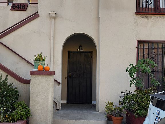 2nd image of 6416 1/4 La Mirada Ave #1/4