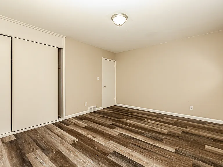 2205 Hazel Ave — Photo 9