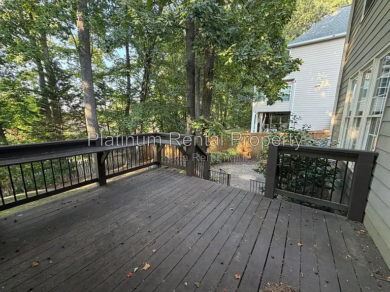 195 Cabots Cove Ct — Photo 35