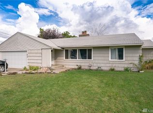 612 Locust St, Omak, WA 98841