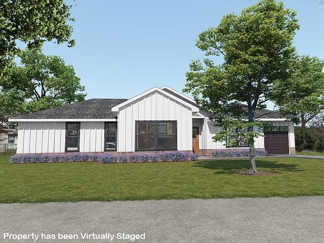 1st image of 415 Dogwood St