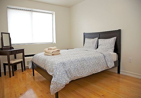 4th image of 2027 1st Ave #7