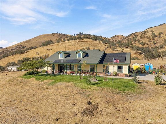 3rd image of 21403 Tamaron Dr