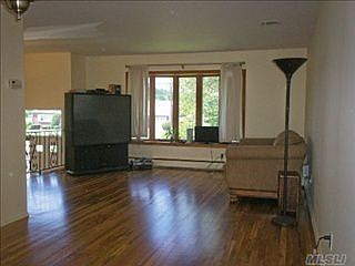3rd image of 551 Elwood Rd